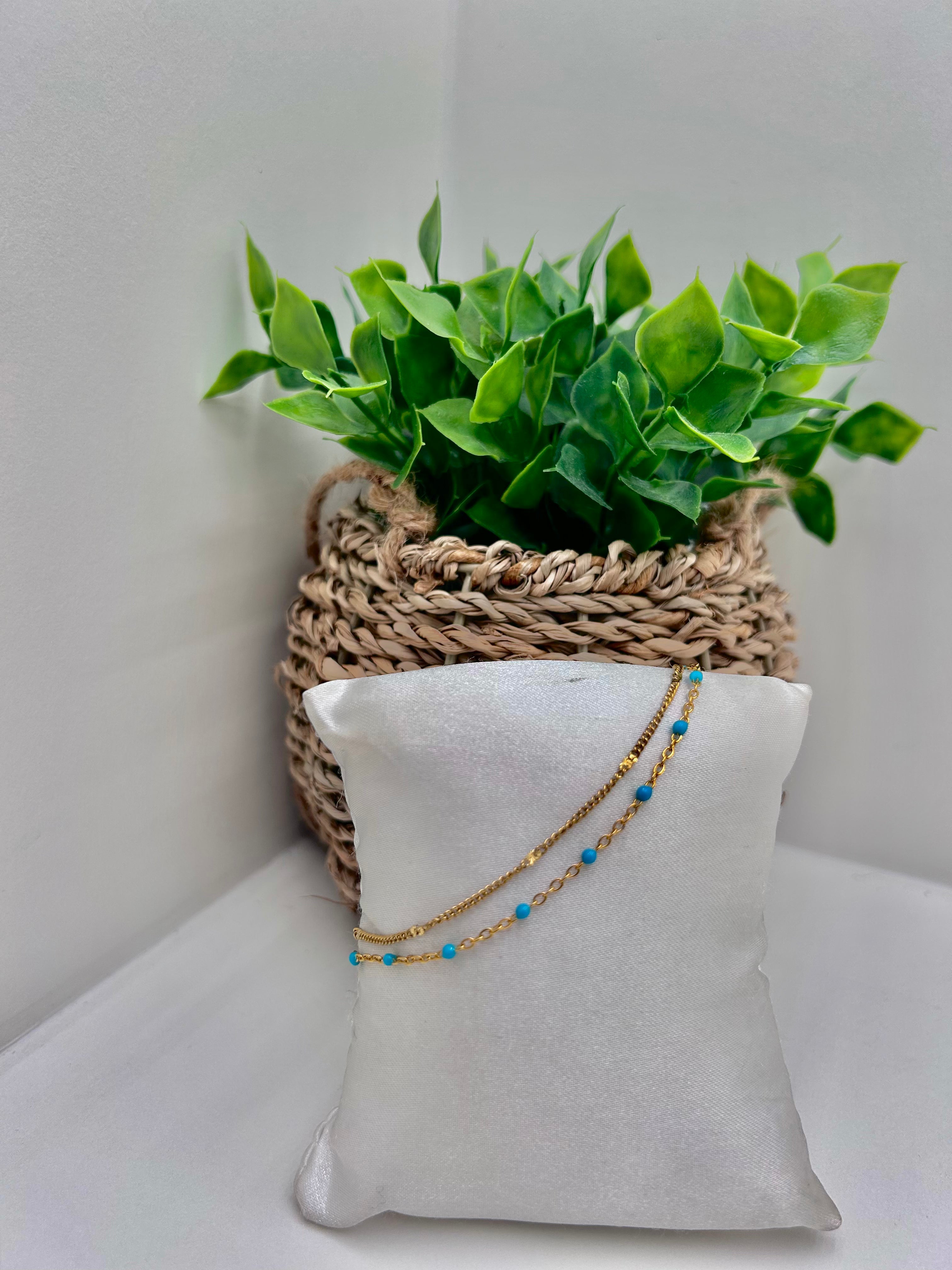 𝐵𝓇𝒶𝒸𝑒𝓁𝑒𝓉 𝒹𝑒 𝒸𝒽𝑒𝓋𝒾𝓁𝓁𝑒